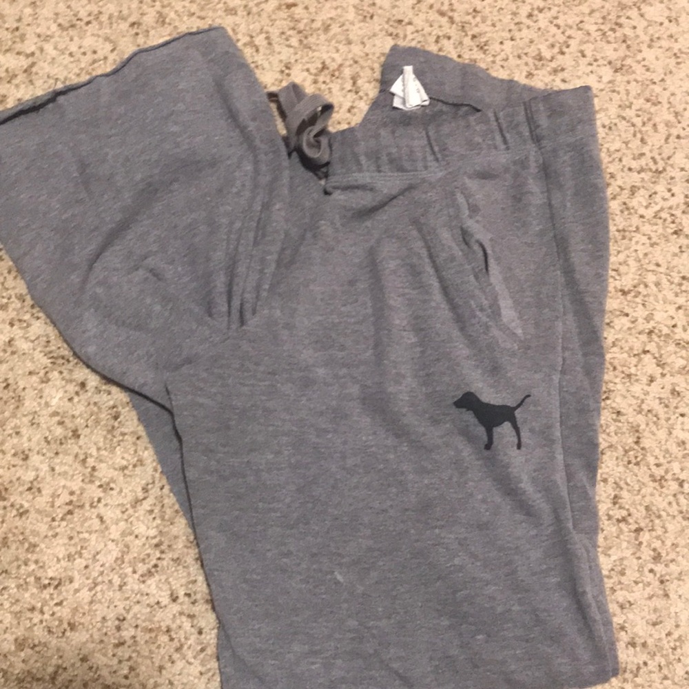 Drawstring VS pink sweatpants